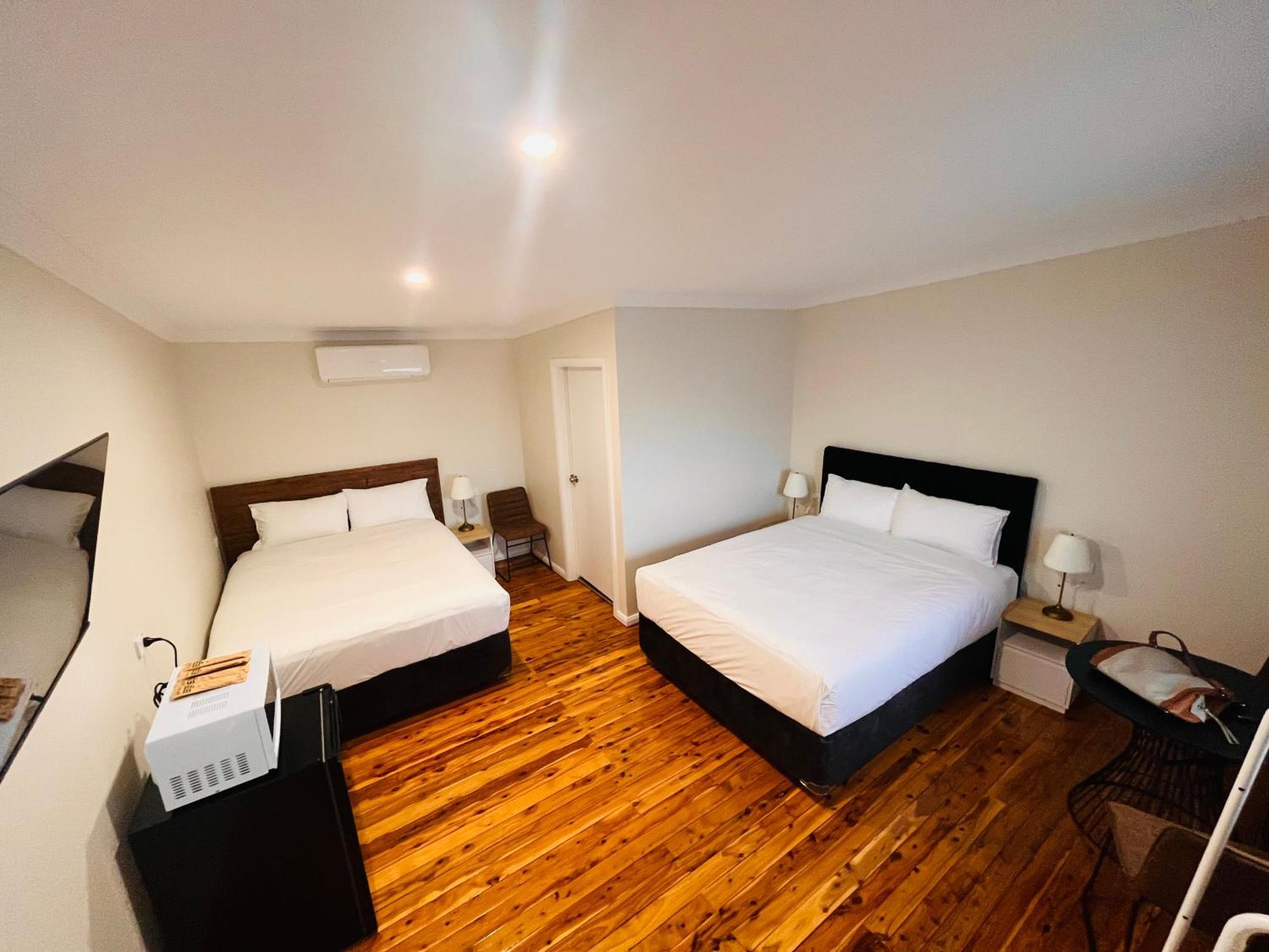 Seven Inn Wagga Wagga Bagian luar foto